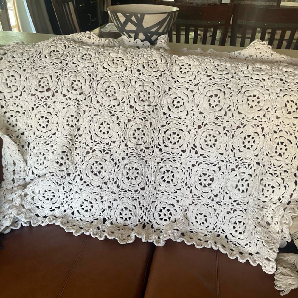 Vintage handmade crochet flower throw blanket quilt ivory